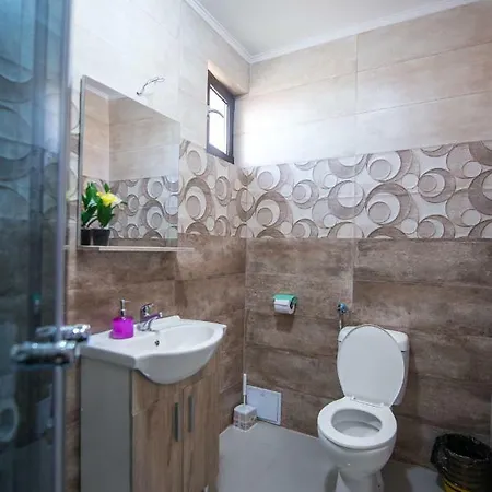 Konukevi Pensiune Aymar